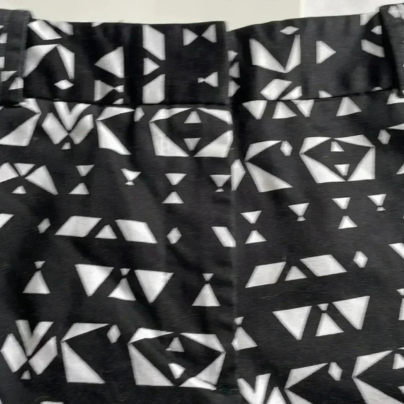 Worthington black and white print shorts size 14 - Picture 2 of 4